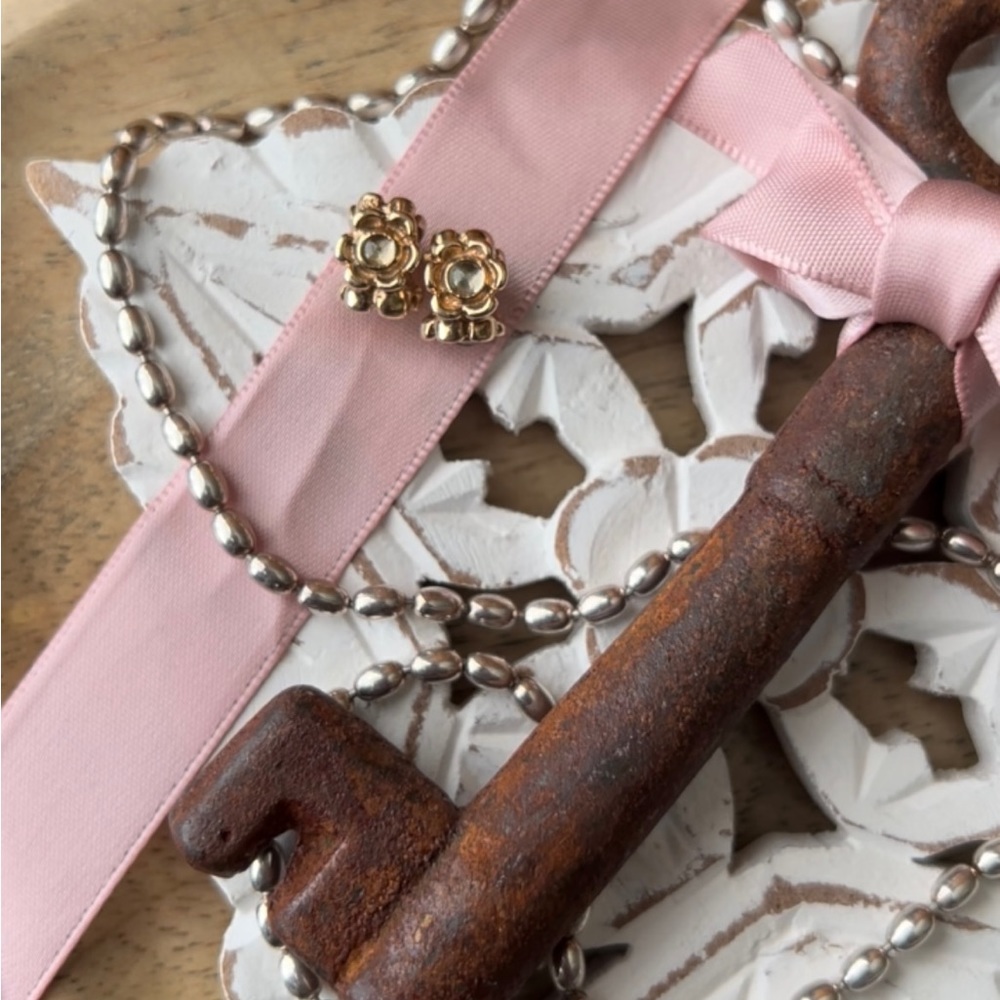 Sold - Picture 3 of 9